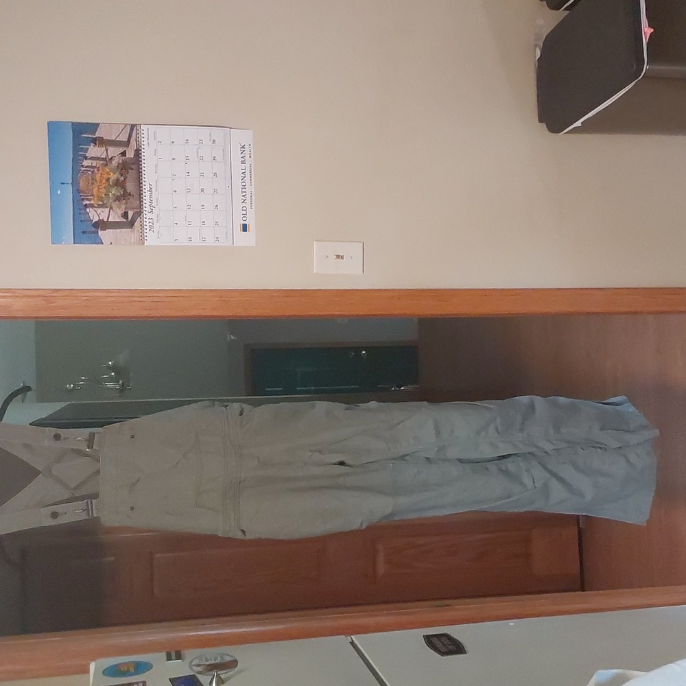 Women's preowned Patagonia bib overalls M. $89.00 #309